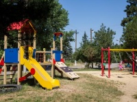 В Анапском районе установили 14 игровых детских комплексов