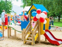 Открытие детской площадки на улице Стахановской