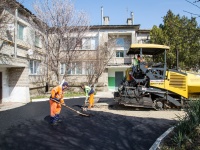 В станице Анапской заасфальтировали двор многоквартирного дома