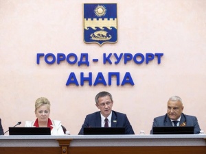 На 13-й сессии Совета рассмотрели ряд значимых вопросов